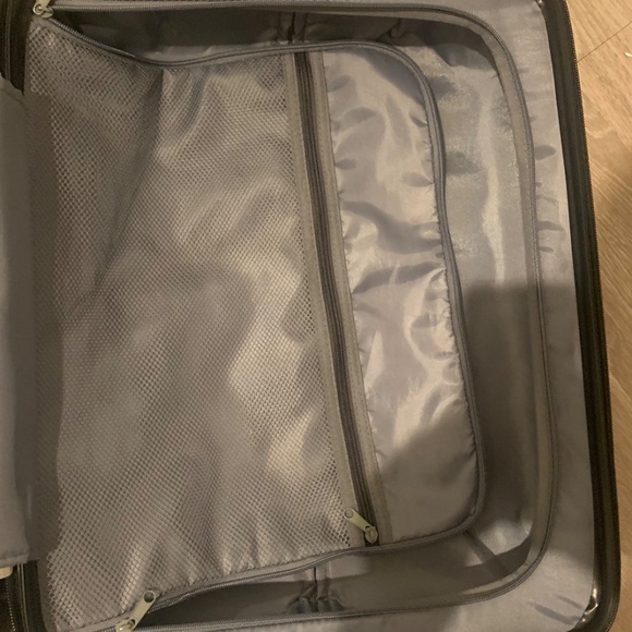 Hamilton 21inch Suitcase Luggage - Picture 3 of 4